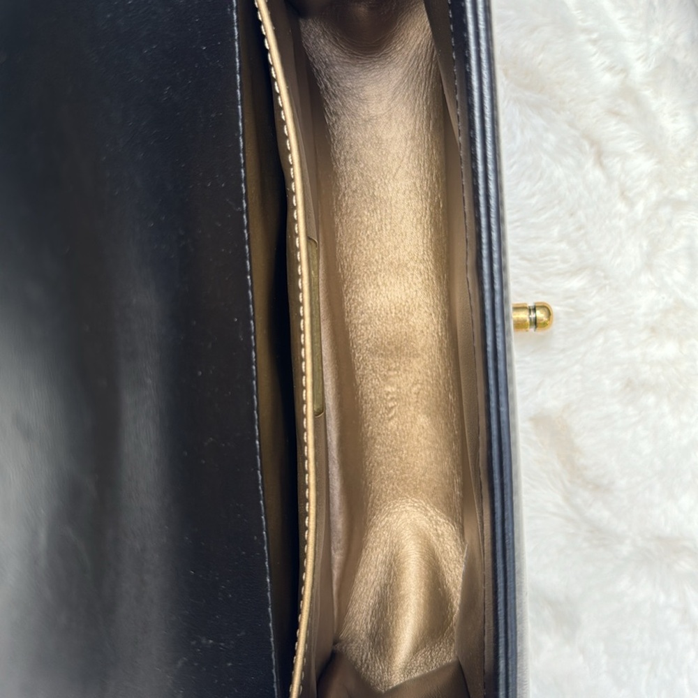 Chanel limited edition medium python boy bag - Picture 9 of 16